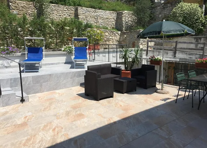 Eden Jacuzzi Pool & Private Parking Domaso