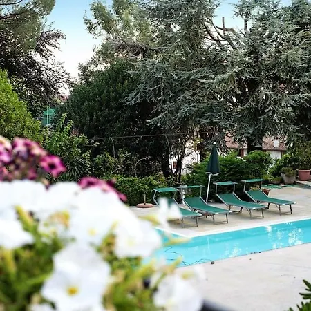 Eden Jacuzzi Pool & Private Parking