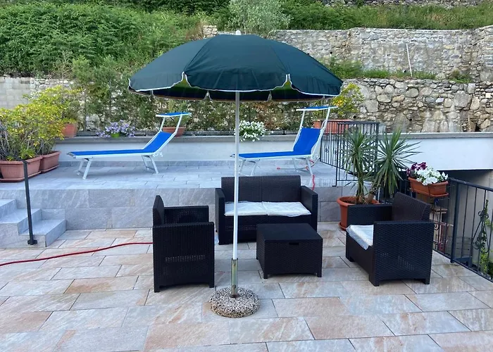 Apartment Eden Jacuzzi Pool & Private Parking Domaso