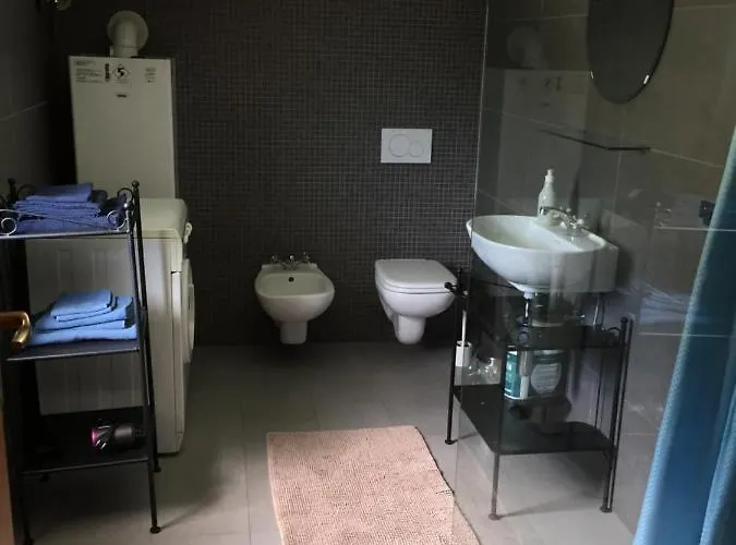 Eden Jacuzzi Pool & Private Parking Apartment Domaso